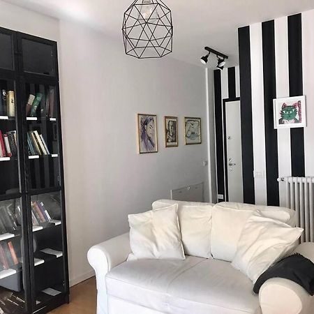 Comodo Bilocale Nuovo Milano Apartment Luaran gambar