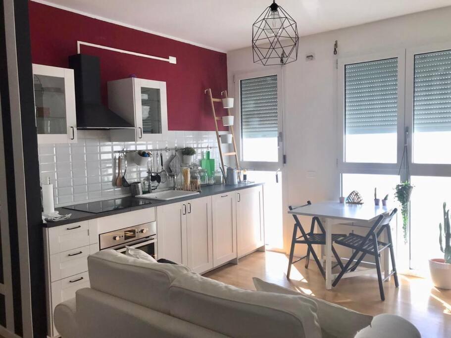 Comodo Bilocale Nuovo Milano Apartment Luaran gambar