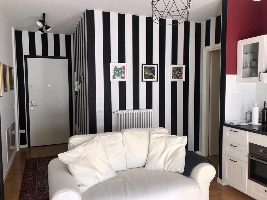 Comodo Bilocale Nuovo Milano Apartment Luaran gambar