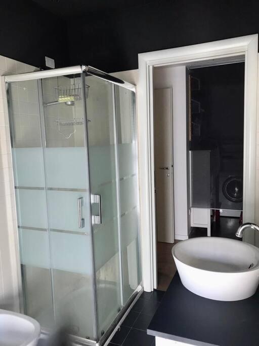 Comodo Bilocale Nuovo Milano Apartment Luaran gambar